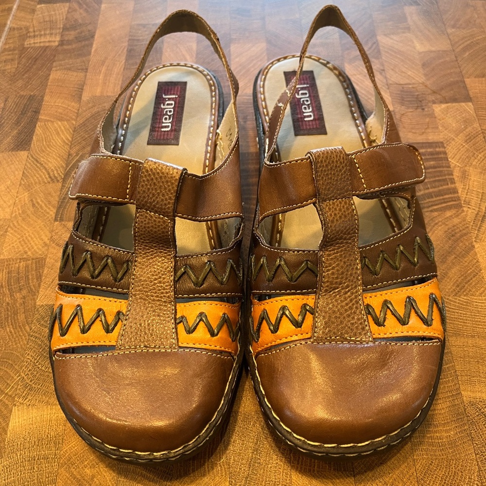 Comfort JGean Leather Mary Jane shoes size 8 great similar style to Clar…